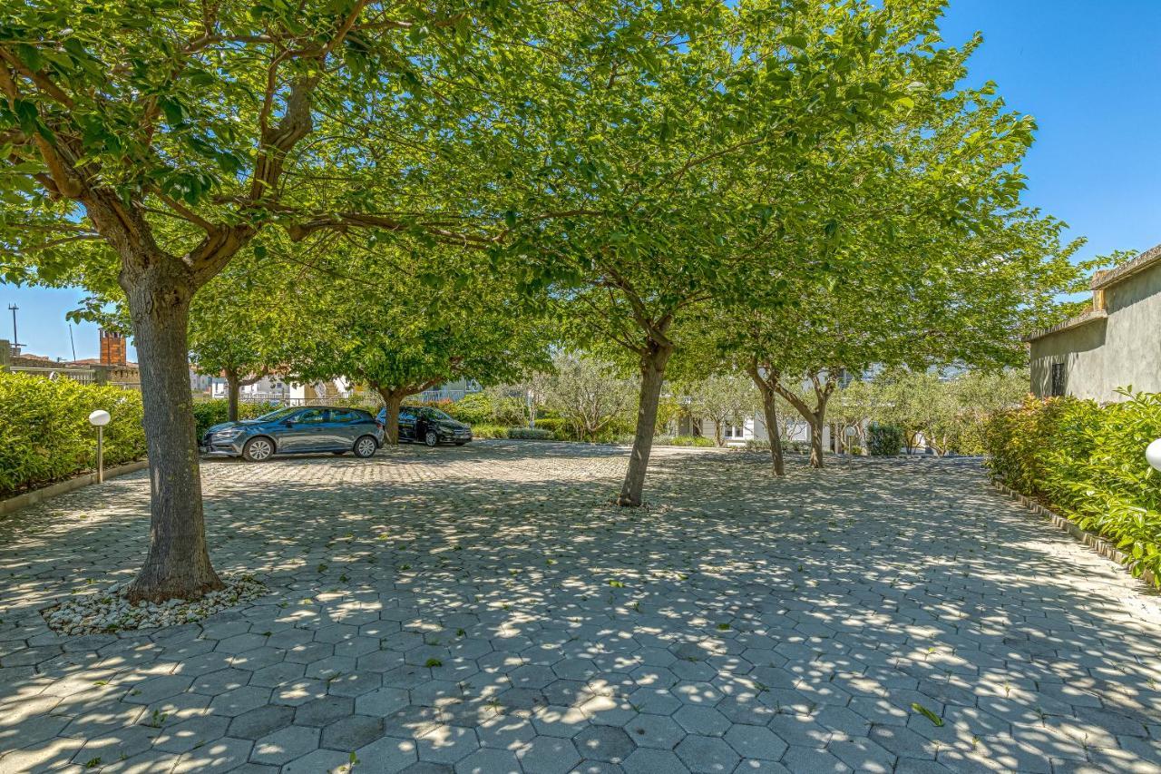 Villa Mihaela Trogir Extérieur photo