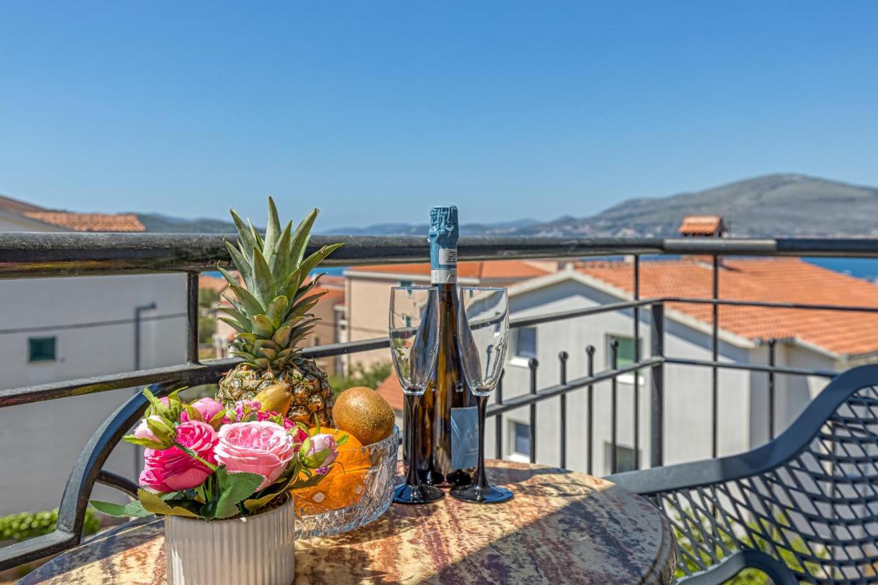 Villa Mihaela Trogir Extérieur photo