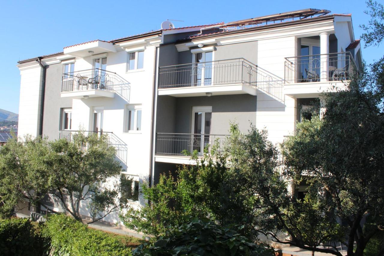 Villa Mihaela Trogir Extérieur photo